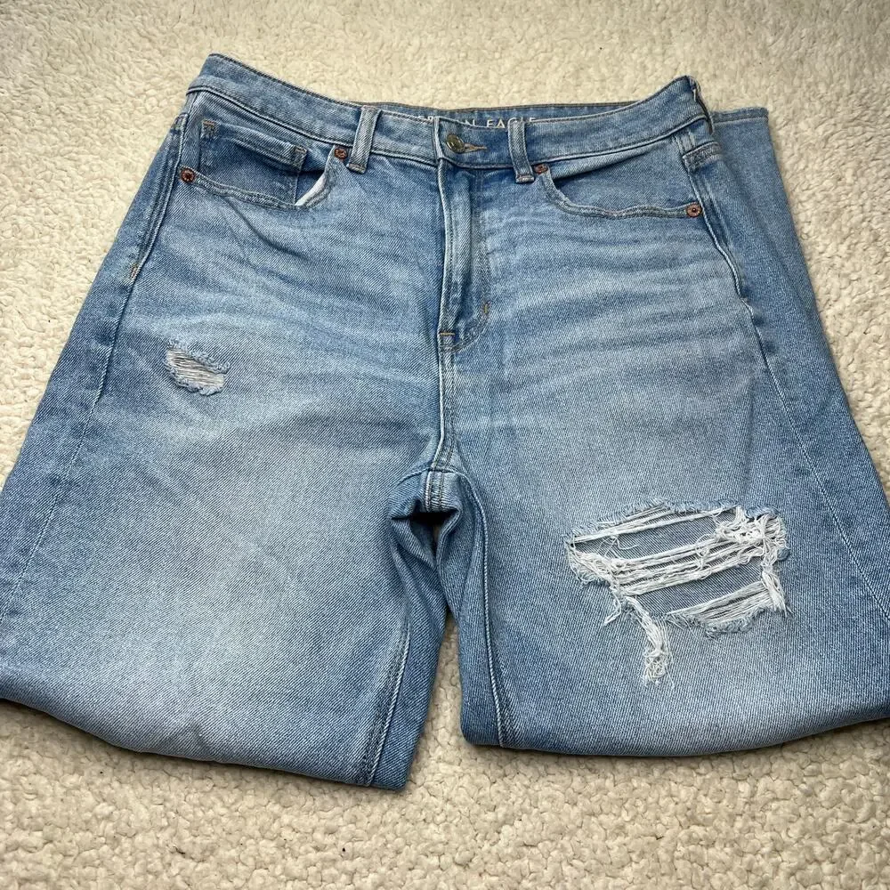 American Eagle Stretch Light Wash Distressed Jeans 8 Short - Picture 3 of 7